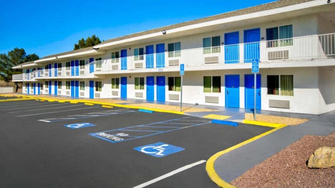 Motel 6 Victorville Exterior photo